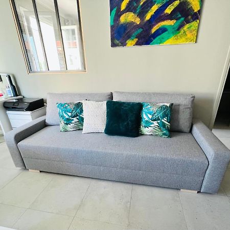 Apartamento Nice West Cosy Flat Balcony, Near Airport, Train, Beach, Public Transport, Supermarket, Comfortable And Well Equipped Exterior foto