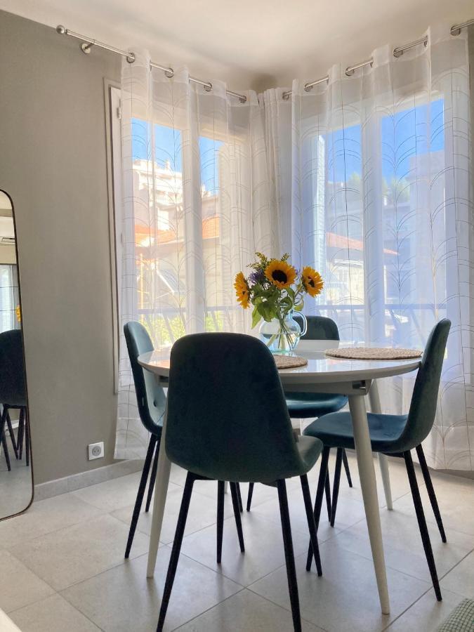 Apartamento Nice West Cosy Flat Balcony, Near Airport, Train, Beach, Public Transport, Supermarket, Comfortable And Well Equipped Exterior foto