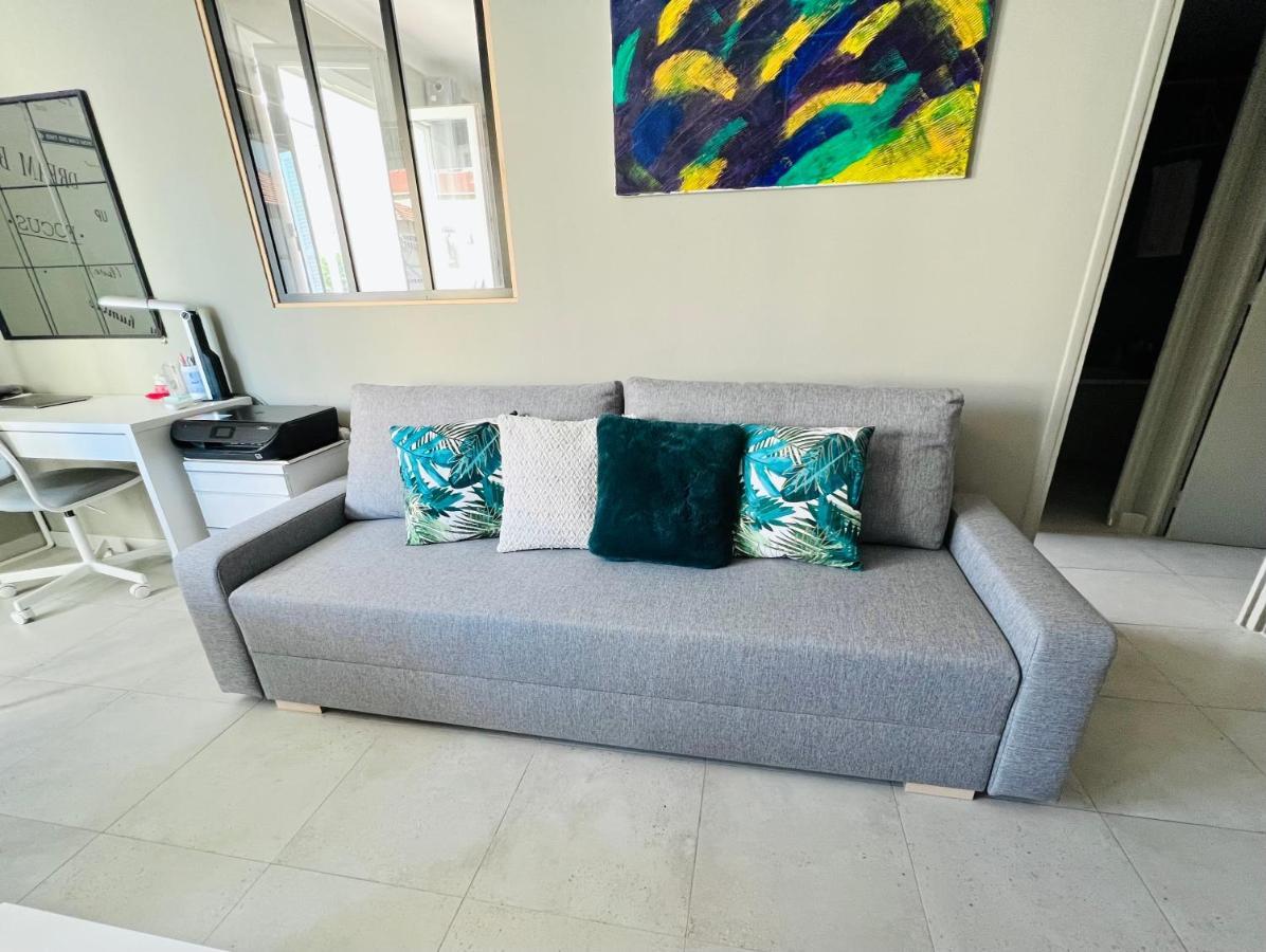 Apartamento Nice West Cosy Flat Balcony, Near Airport, Train, Beach, Public Transport, Supermarket, Comfortable And Well Equipped Exterior foto