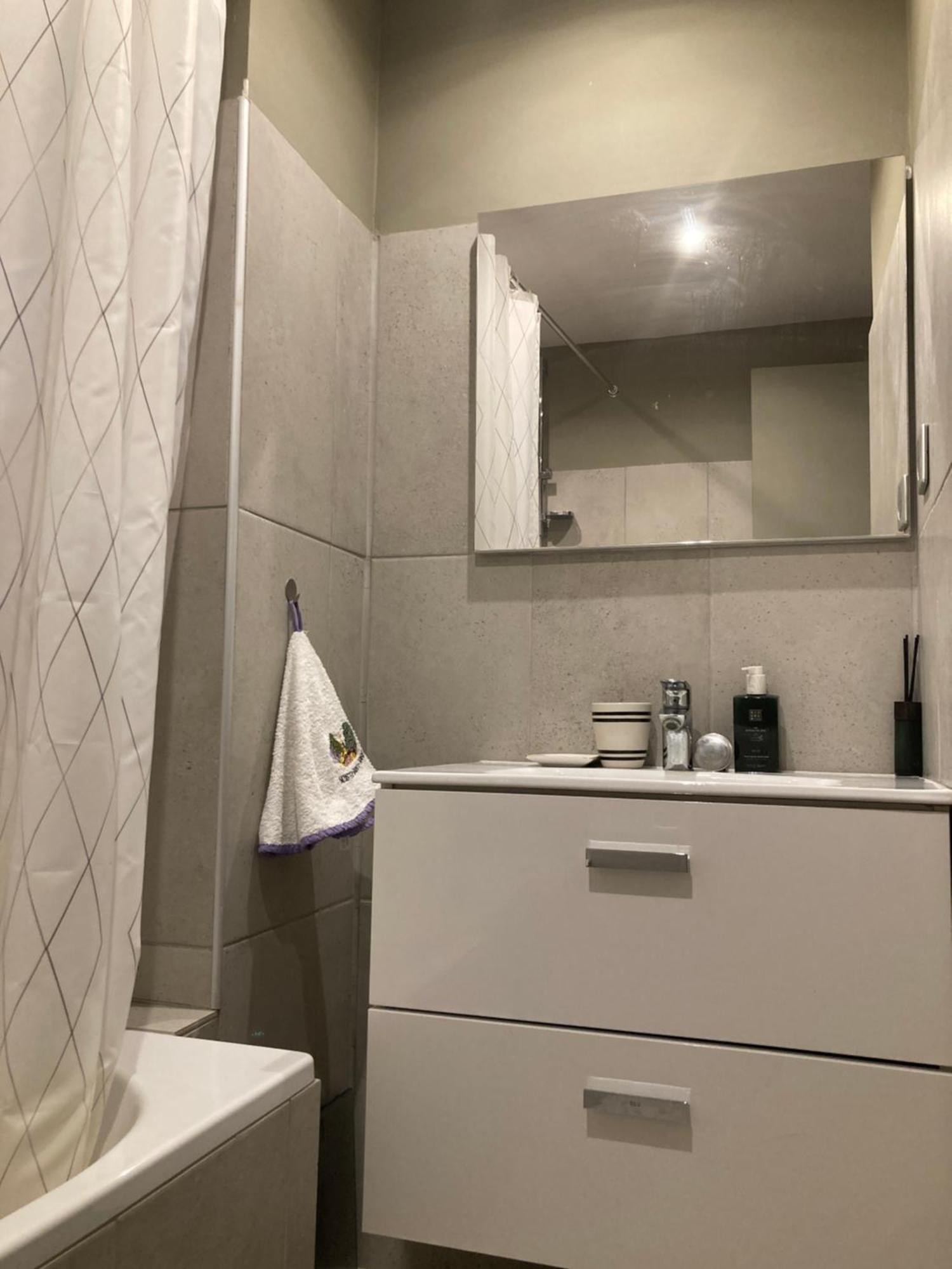 Apartamento Nice West Cosy Flat Balcony, Near Airport, Train, Beach, Public Transport, Supermarket, Comfortable And Well Equipped Exterior foto